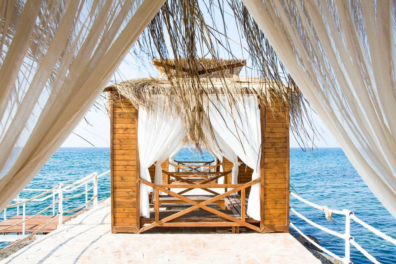 Malpas Hotel Agios Epiktitos Εξωτερικό φωτογραφία