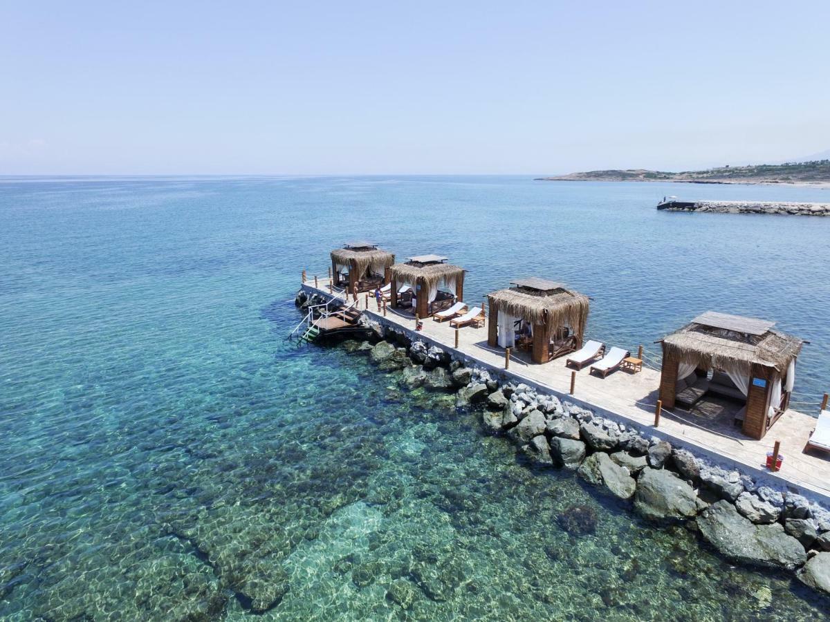 Malpas Hotel Agios Epiktitos Εξωτερικό φωτογραφία